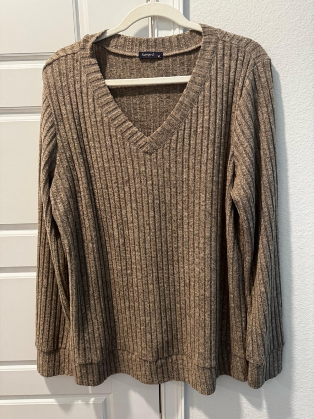 Sag Harbor V-Neck Ribbed Sweater in Taupe